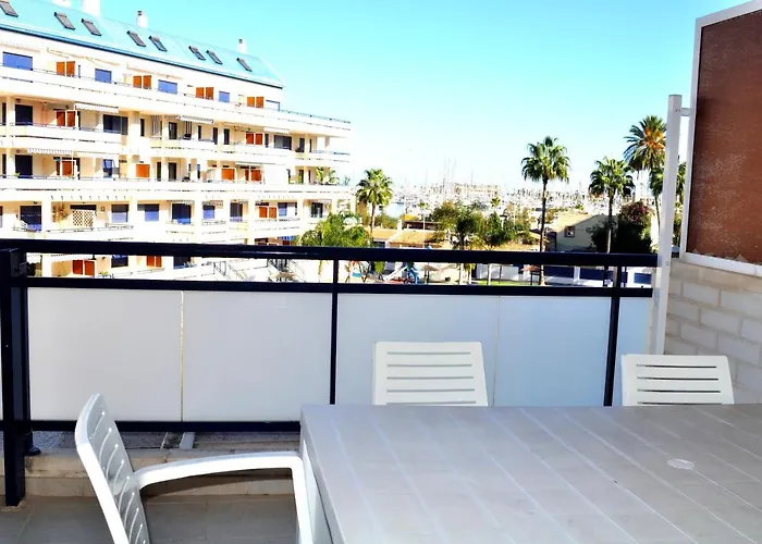 Sueños De Mar F5, 2 Dormitorios, Puerto Náutico, By Bookindenia