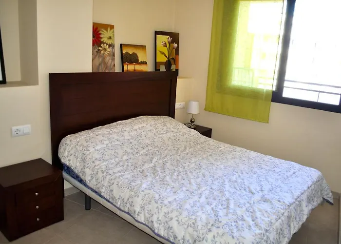 Suenos De Mar F5, 2 Dormitorios, Puerto Nautico, By Bookindenia